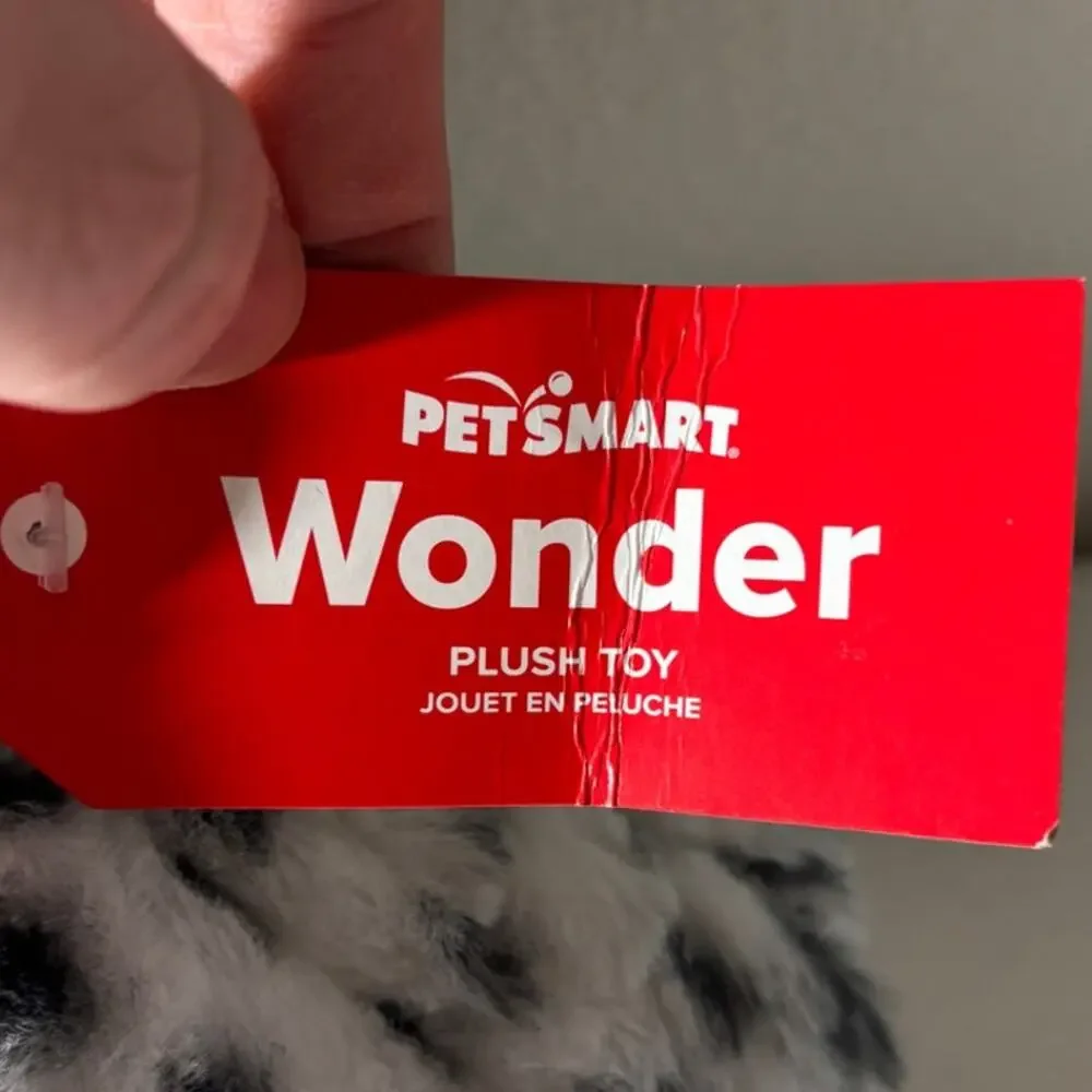 PetSmart NWT Wonder the Snow Owl 2025 Squeaker Dog Toy Plush Stuffed Animal
